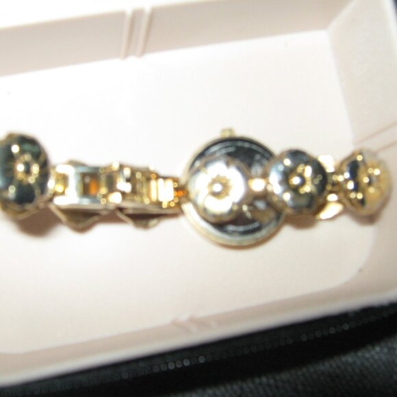 Very Rare Vintage Eeyore Floral Bracelet Watch - Picture 8 of 10